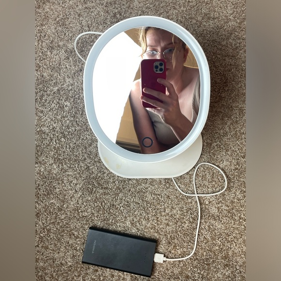 LED Vanity Mirror - Picture 2 of 3